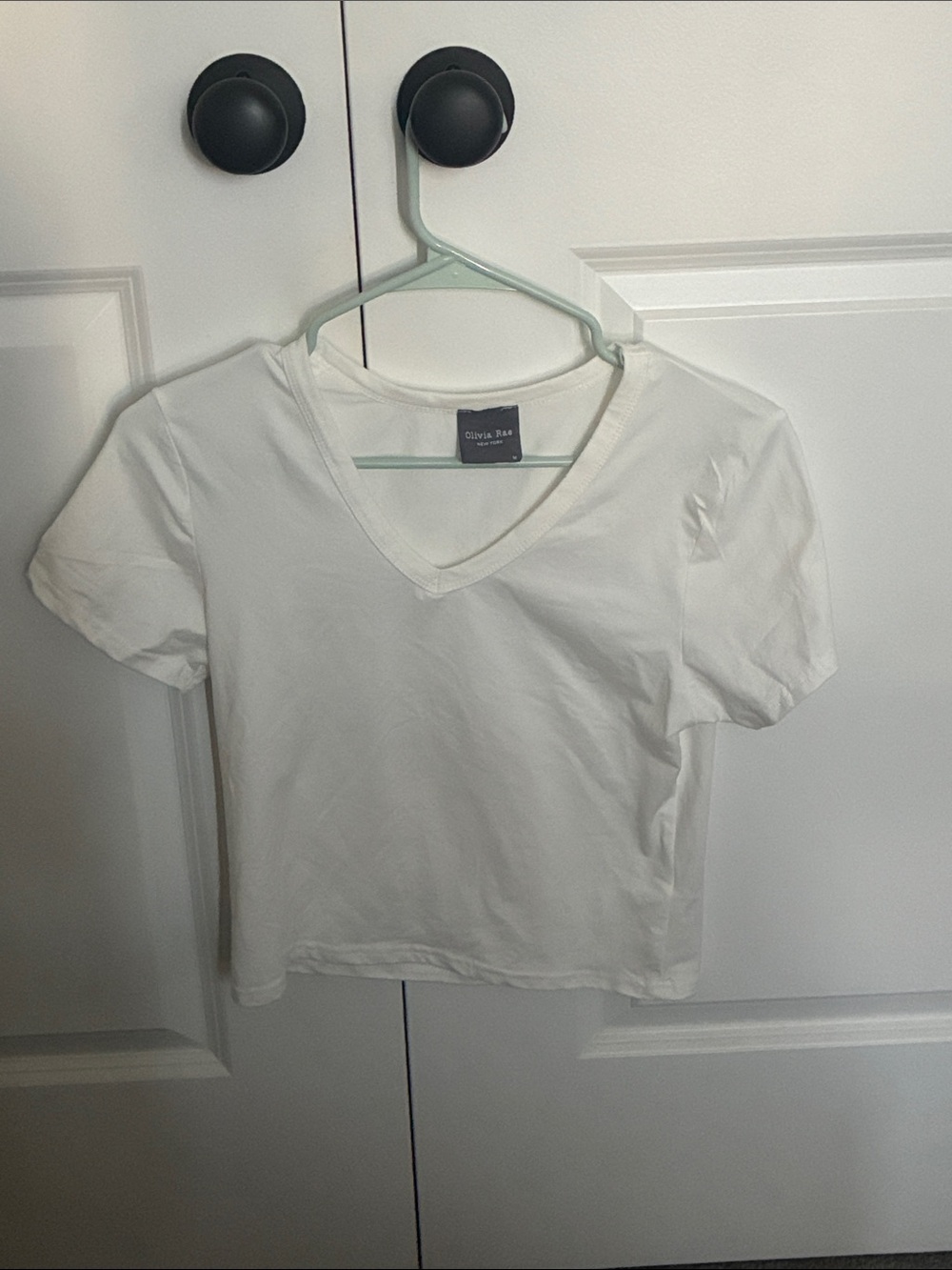 Set of 3 like new women’s cropped shirts